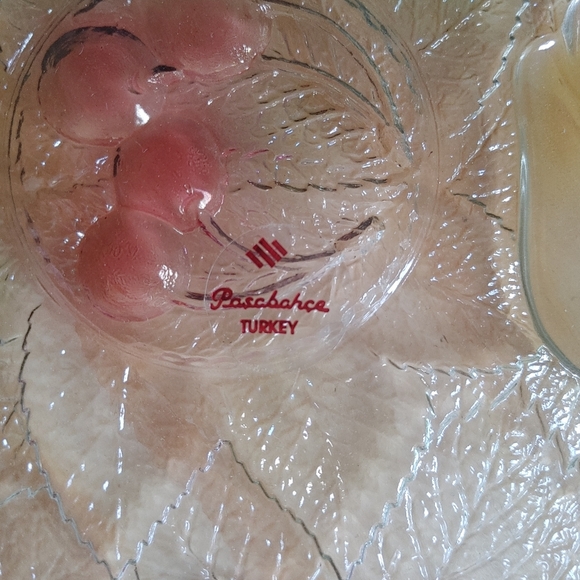 Glass Serving Tray with Colored Fruit Motif, made by Pasabahce in Turkey - Picture 10 of 11